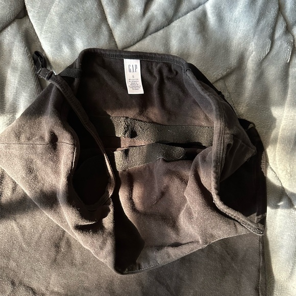 GAP Black Camisole Top - Picture 2 of 3